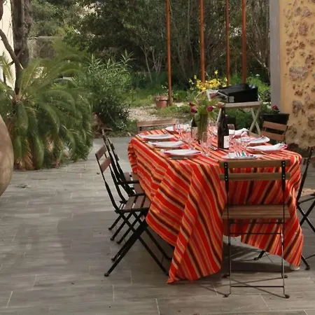 Sous La Tonnelle, Maison De Holiday home Murviel