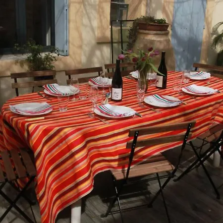 Sous La Tonnelle, Maison De Murviel