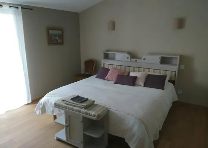 Sous La Tonnelle, Maison De Holiday home